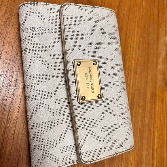 Michael Kors Handbags - Michael Kors Cream Wallet Logo As Is